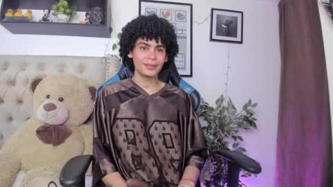 Snapshot of _jaay77 chatting on December 2024 09:44:02 PM Jay online show from December 2024 09:44:02 PM