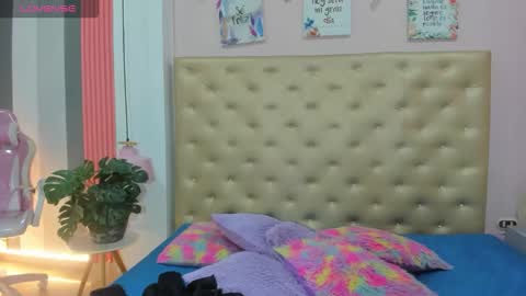 Snapshot of _jade_01 chatting on October 2025 12:27:02 PM J A D E online show from October 2025 12:27:02 PM