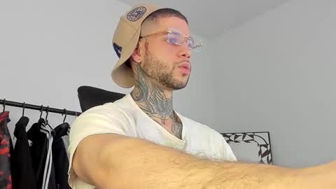 jeison online show from November 2025 04:16:01 PM