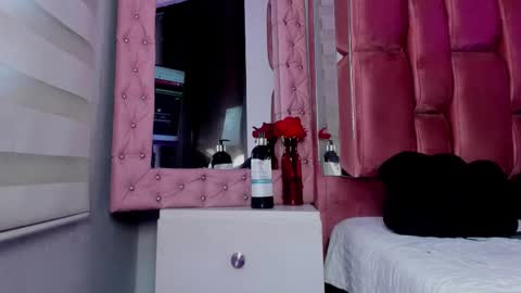 Snapshot of _jasmine_blush chatting on February 2026 01:44:01 PM Jasmine online show from February 2026 01:44:01 PM