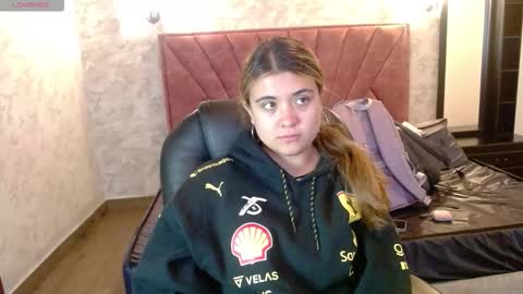 _jeessy online show from October 2025 05:06:01 AM