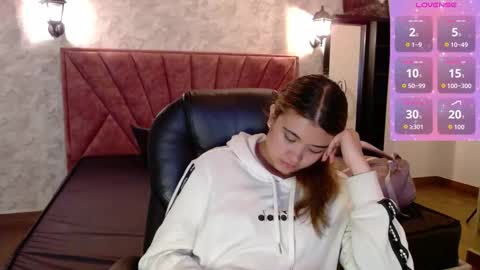 _jeessy online show from October 2025 03:10:01 AM