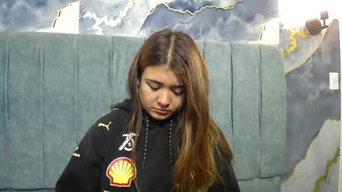 _jeessy online show from November 2025 03:06:02 AM