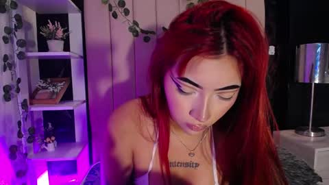 Snapshot of _johana18 chatting on January 2025 03:51:02 PM Mia online show from January 2025 03:51:02 PM