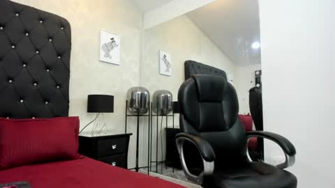 _johnson_alana online show from June 2026 12:29:02 PM