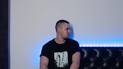 Snapshot of _joni_new_ chatting on December 2025 03:23:01 AM Joni online show from December 2025 03:23:01 AM