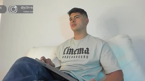 Snapshot of _juanes__ chatting on December 2024 05:04:01 PM _juanes__ online show from December 2024 05:04:01 PM