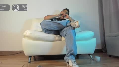 Snapshot of _juanes__ chatting on January 2025 09:57:02 PM _juanes__ online show from January 2025 09:57:02 PM