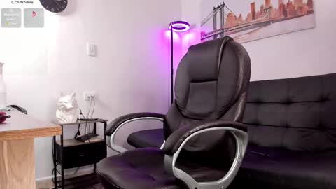 Snapshot of _juanes__ chatting on November 2025 11:37:01 PM _juanes__ online show from November 2025 11:37:01 PM