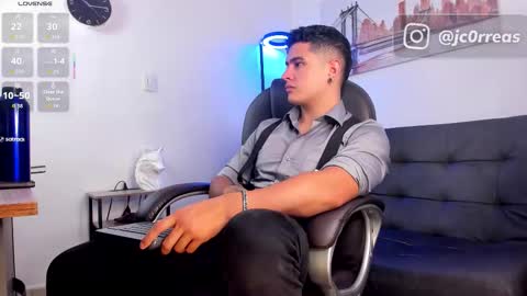 Snapshot of _juanes__ chatting on November 2025 09:30:02 PM _juanes__ online show from November 2025 09:30:02 PM