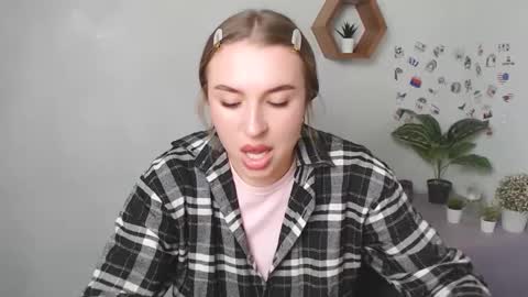 Jolia online show from September 2025 10:41:01 AM