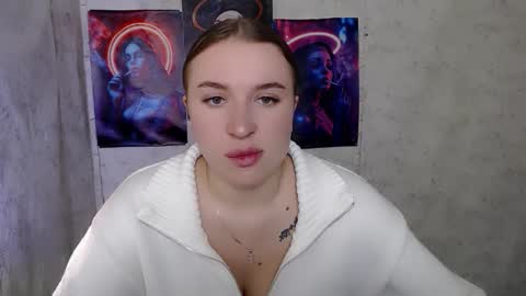 Jolia online show from October 2025 01:01:01 PM