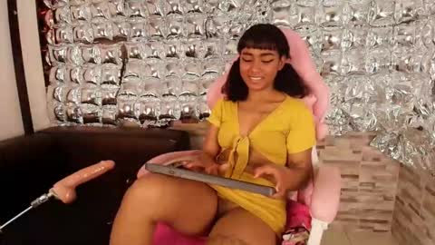 julie cooper online show from February 2026 06:15:01 PM