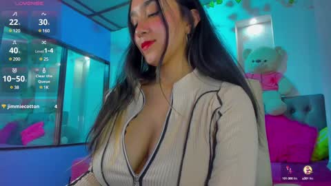 Snapshot of _julieta_love chatting on December 2024 09:29:02 PM julieta online show from December 2024 09:29:02 PM
