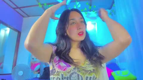 Snapshot of _julieta_love chatting on February 2025 07:49:01 PM julieta online show from February 2025 07:49:01 PM