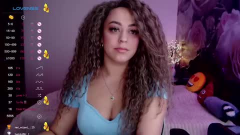 Snapshot of _just_a_queen_3 chatting on December 2024 06:21:01 PM _just_a_queen_3 online show from December 2024 06:21:01 PM