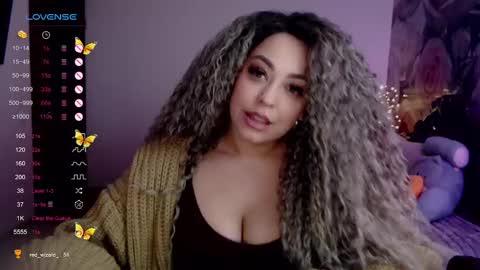 Snapshot of _just_a_queen_3 chatting on February 2025 05:54:02 PM _just_a_queen_3 online show from February 2025 05:54:02 PM
