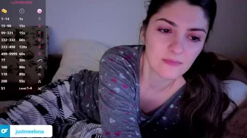 _just_a_simple_girl online show from May 2026 10:58:01 PM