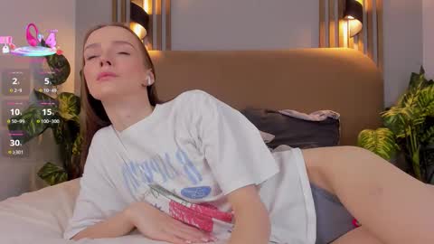 Snapshot of _k2__ chatting on October 2025 07:10:02 AM Kira online show from October 2025 07:10:02 AM