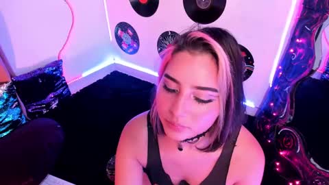 Snapshot of _karine01 chatting on January 2025 10:37:02 PM _karine01 online show from January 2025 10:37:02 PM