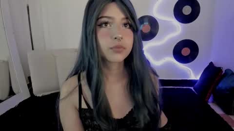 _karine01 online show from March 2026 10:33:02 AM