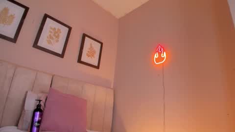 Snapshot of _karol_18 chatting on October 2025 06:31:02 PM karol online show from October 2025 06:31:02 PM