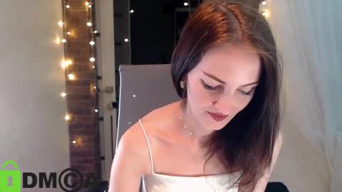  karolina online show from September 2025 06:35:02 PM