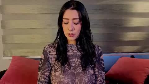 kelly online show from June 2026 12:25:01 PM