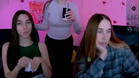 _kellykitten_ online show from April 2026 09:07:01 AM