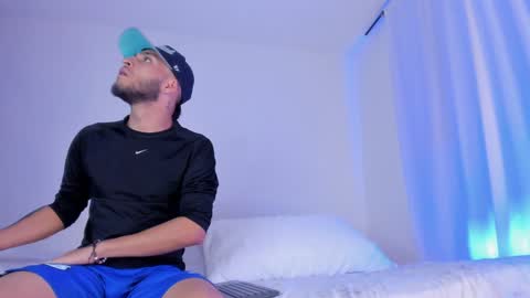 Snapshot of _kevin_xxx chatting on January 2025 04:50:01 AM online show from January 2025 04:50:01 AM