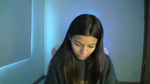 khloe sweet online show from March 2025 06:00:01 PM