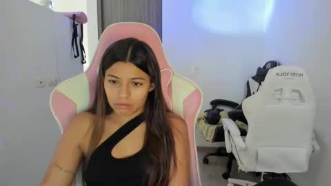 khloe sweet online show from September 2025 05:38:01 PM