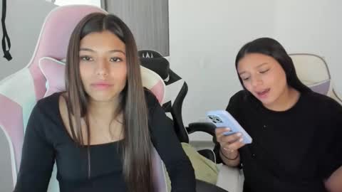 khloe sweet online show from October 2025 05:32:01 PM