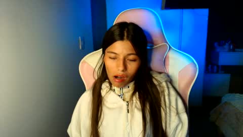 khloe sweet online show from June 2026 11:54:01 PM