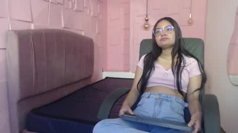 Snapshot of _kita chatting on September 2025 11:43:01 AM Jalina online show from September 2025 11:43:01 AM