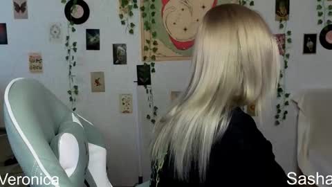 _kitekat_ online show from January 2026 08:52:02 AM