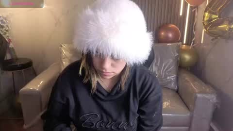 _kitten_1 online show from July 2026 04:15:01 AM