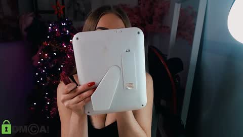 Snapshot of _kittyboo chatting on December 2024 11:15:01 AM Aleksa online show from December 2024 11:15:01 AM