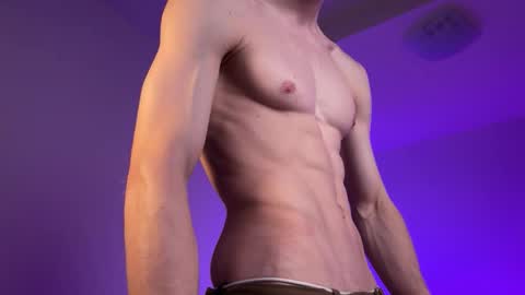 Snapshot of _l0l_ chatting on February 2025 03:31:01 AM T-1000 online show from February 2025 03:31:01 AM
