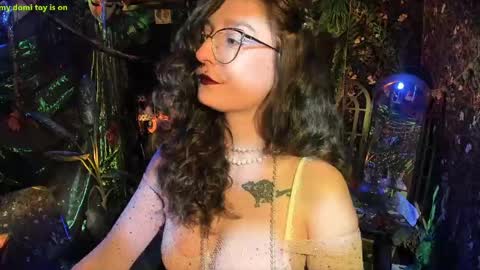 Snapshot of _lady_luna_ chatting on April 2026 10:32:01 PM Lady Luna online show from April 2026 10:32:01 PM