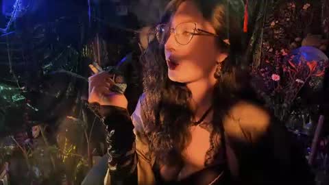 Snapshot of _lady_luna_ chatting on June 2026 10:51:01 PM Lady Luna online show from June 2026 10:51:01 PM