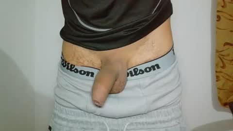 _lalo_0 online show from May 2026 05:45:01 AM