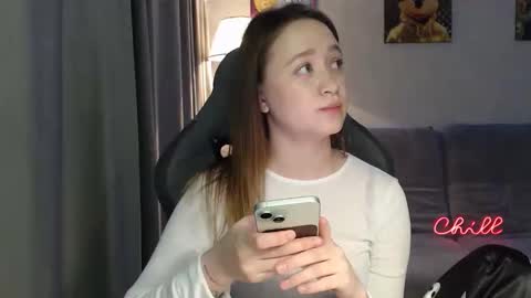 _lalune_ online show from January 2026 02:10:01 PM