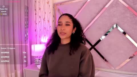 Lanna  online show from January 2025 10:03:01 AM