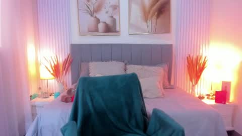 paulina  online show from June 2026 07:14:01 PM