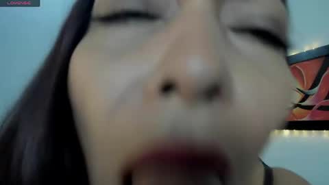 Lauralove online show from May 2026 09:53:01 PM