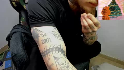 Snapshot of _layne chatting on December 2025 06:22:02 AM Layne online show from December 2025 06:22:02 AM