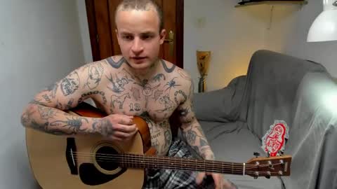 Layne online show from April 2026 12:18:02 PM