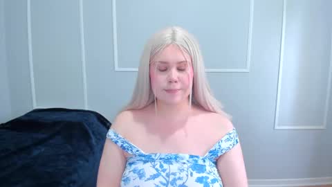 Snapshot of _leana_oo chatting on October 2025 06:39:02 PM leana online show from October 2025 06:39:02 PM