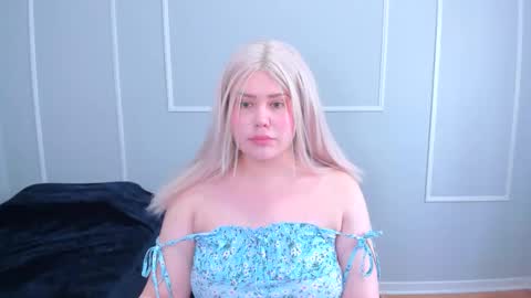 Snapshot of _leana_oo chatting on November 2025 04:29:01 PM leana online show from November 2025 04:29:01 PM